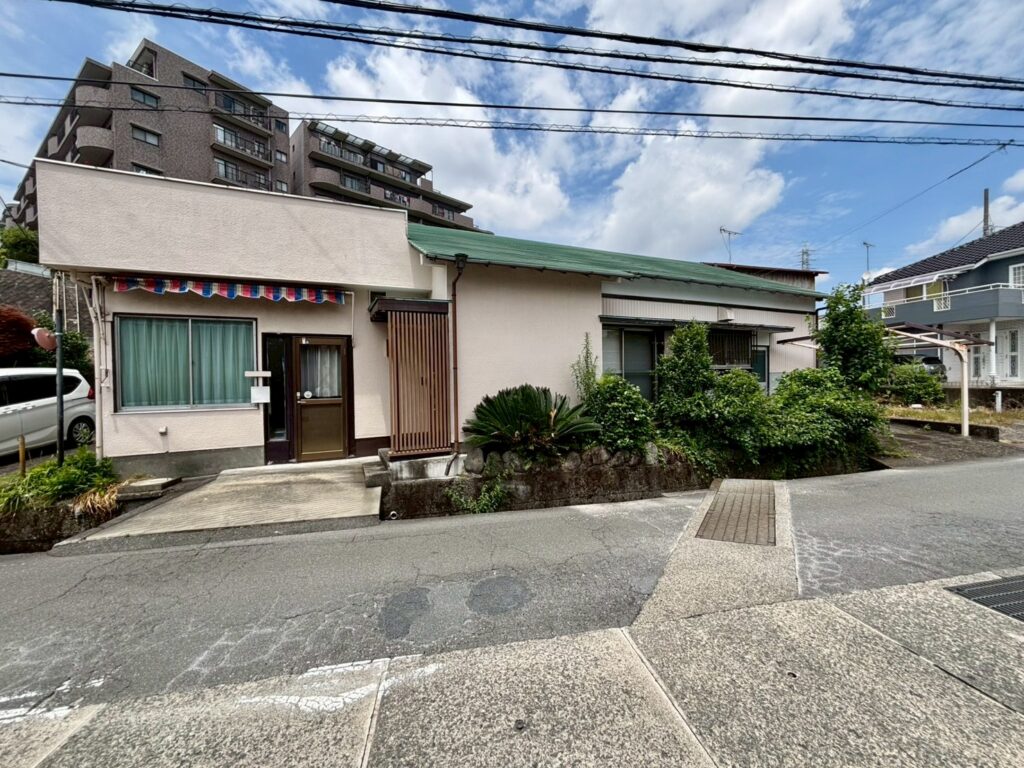 国久保二丁目店舗併用住宅中古